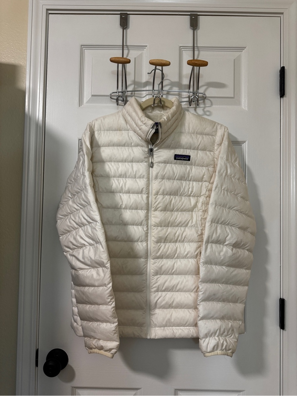 Women’s Patagonia Cream Down Puffer Jacket